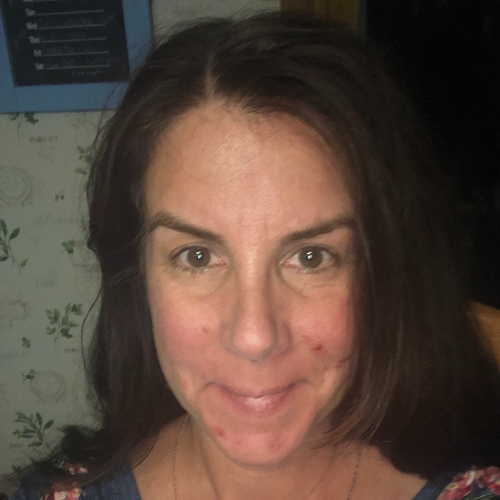 Meet your Posher, Carolyn